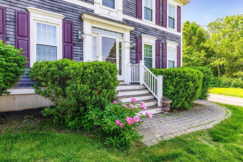 54 Old Merrill St