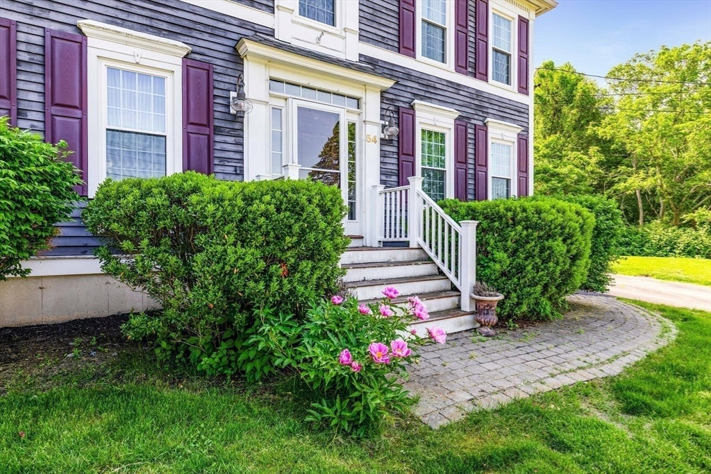 54 Old Merrill St