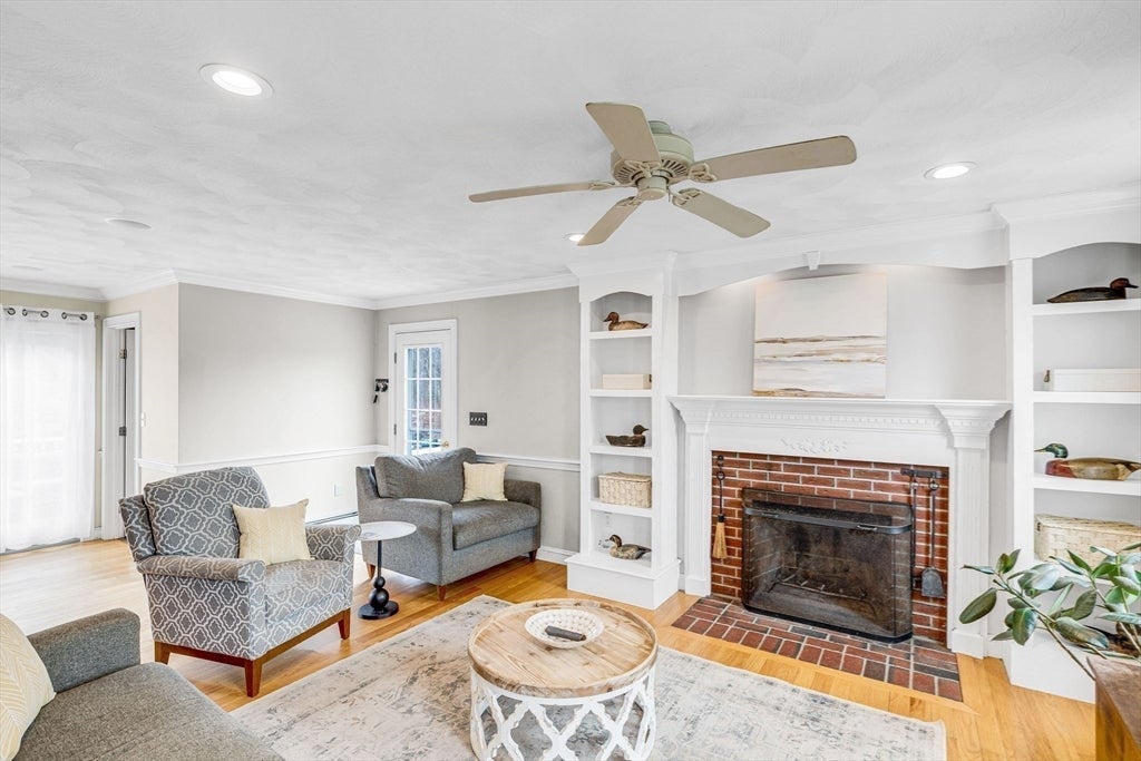 54 Old Merrill St