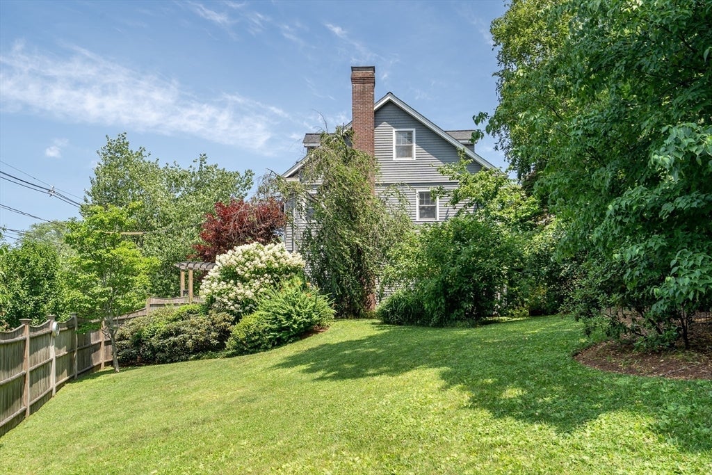 55-B Hancock St