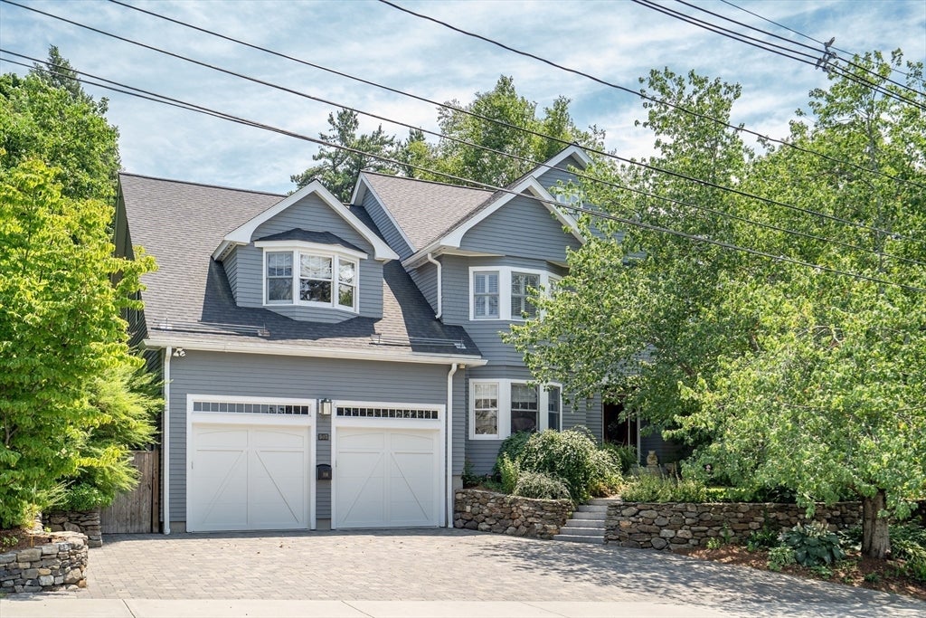 55-B Hancock St
