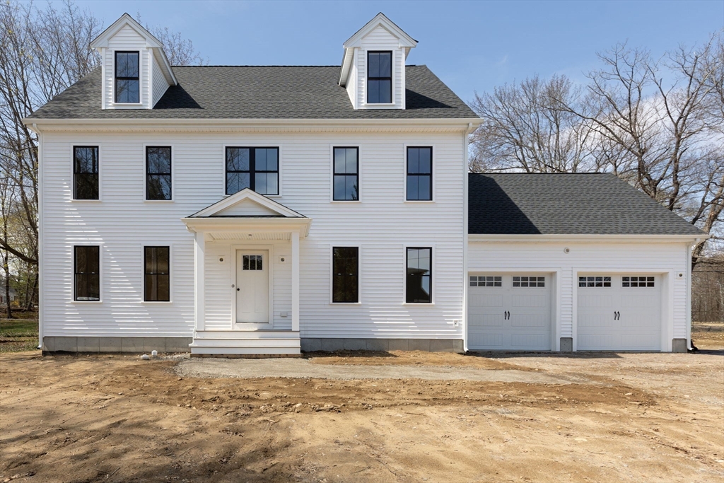 123 Center St