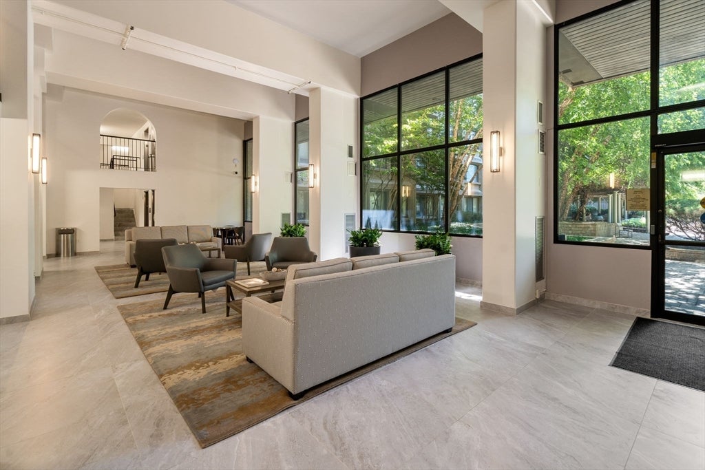1731 Beacon Street #402, Brookline, MA Photo #18
