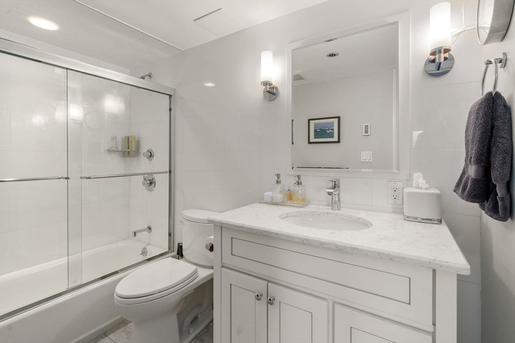 1731 Beacon Street #402, Brookline, MA Photo #16