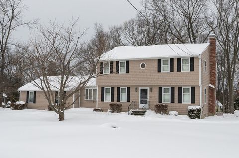 Photo of 28 Bridle Path Rd, Dracut, MA 01826 (MLS # 73472796)