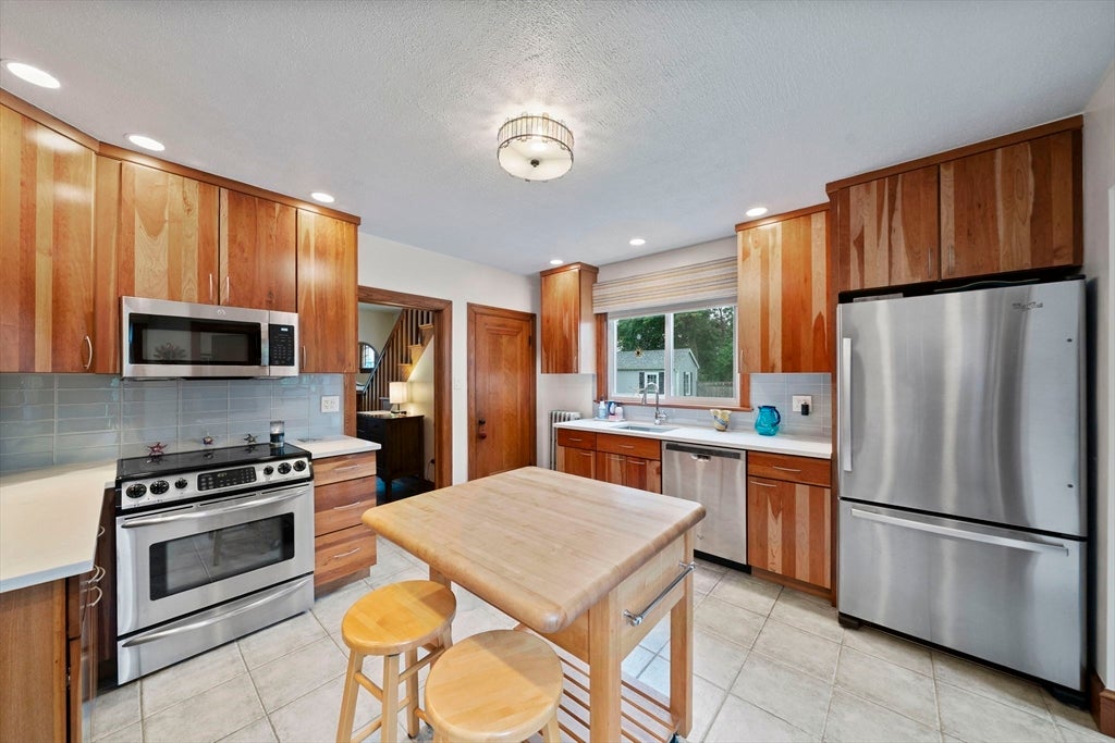 310 W Main St