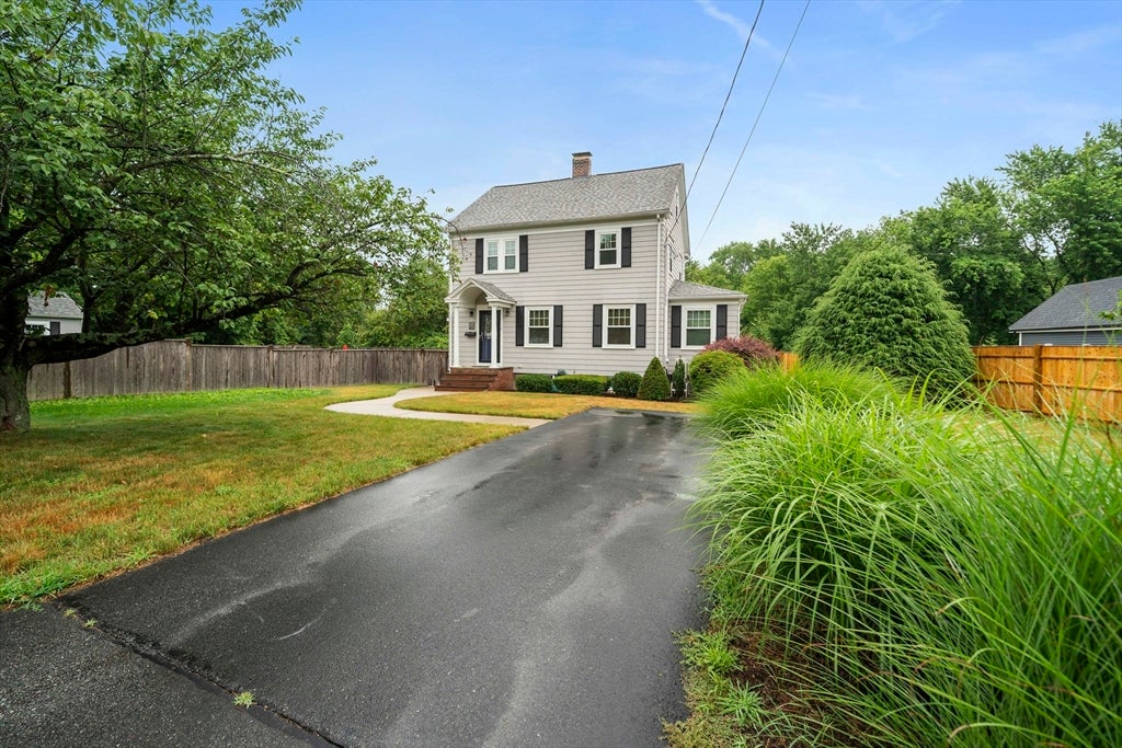 310 W Main St