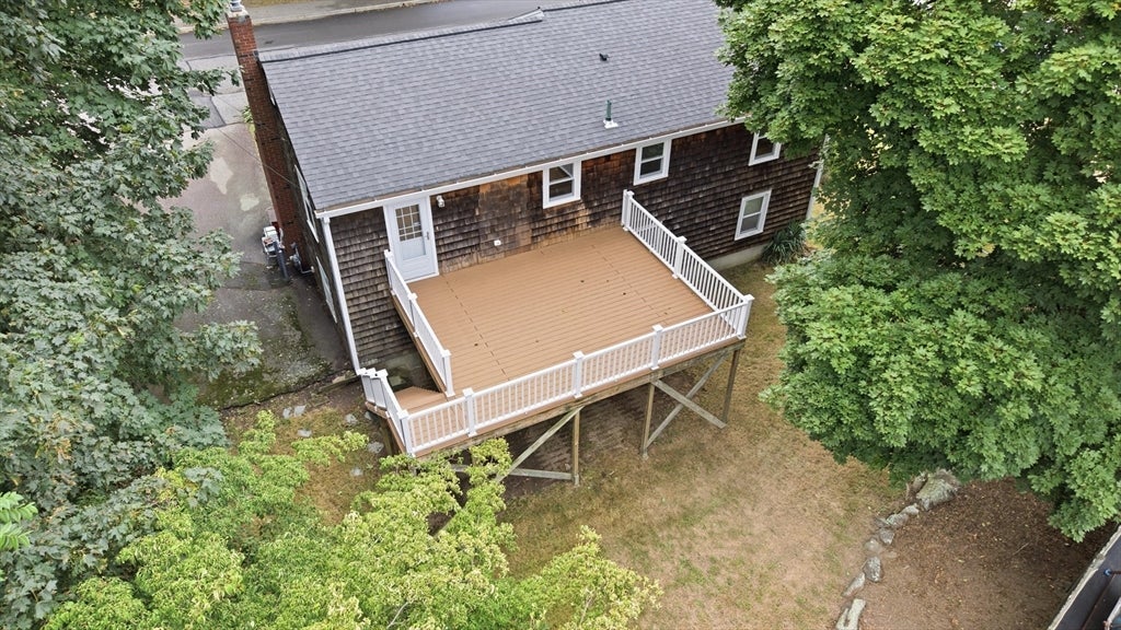 203 Hobart St