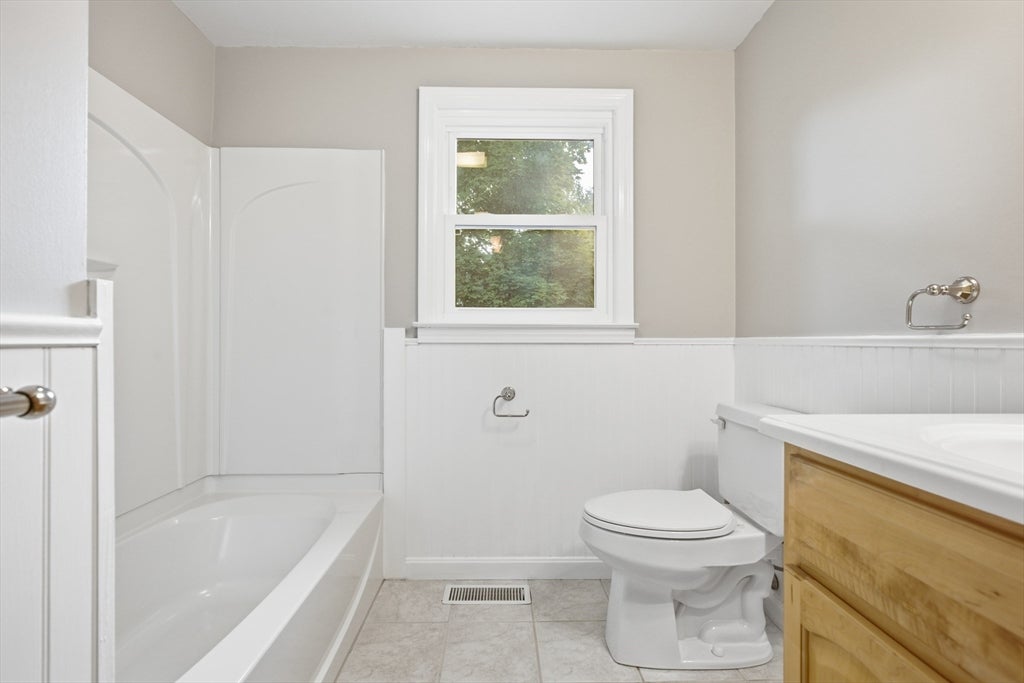 203 Hobart St, Braintree, MA, 203 Hobart St, Braintree, MA Photo #27