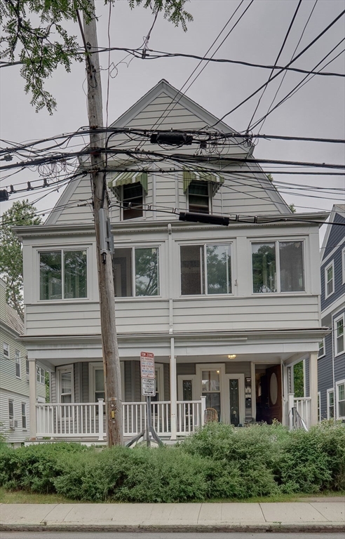 40 Simpson Ave