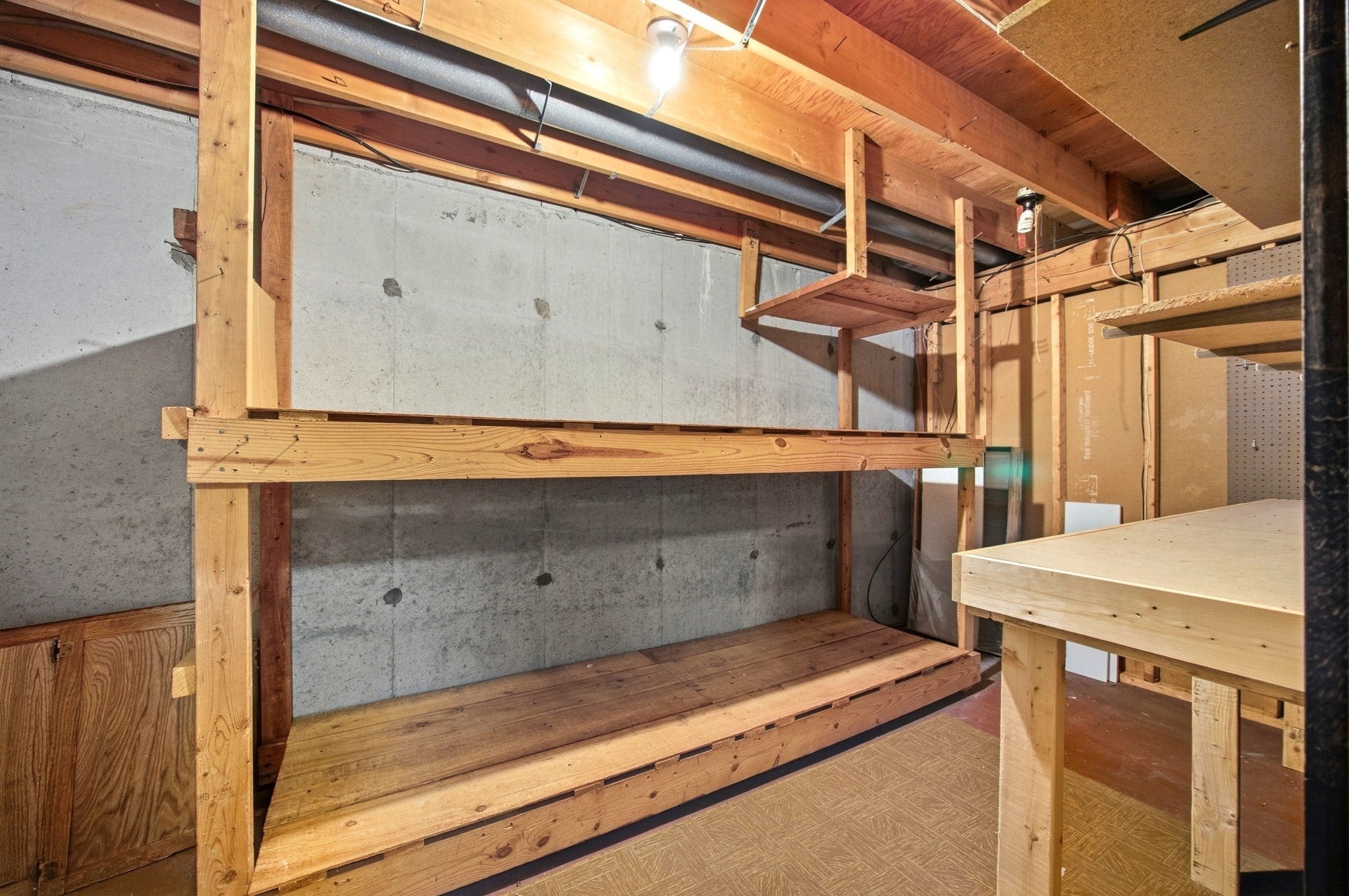 220 Beekman Dr #220, Agawam, MA Photo #25