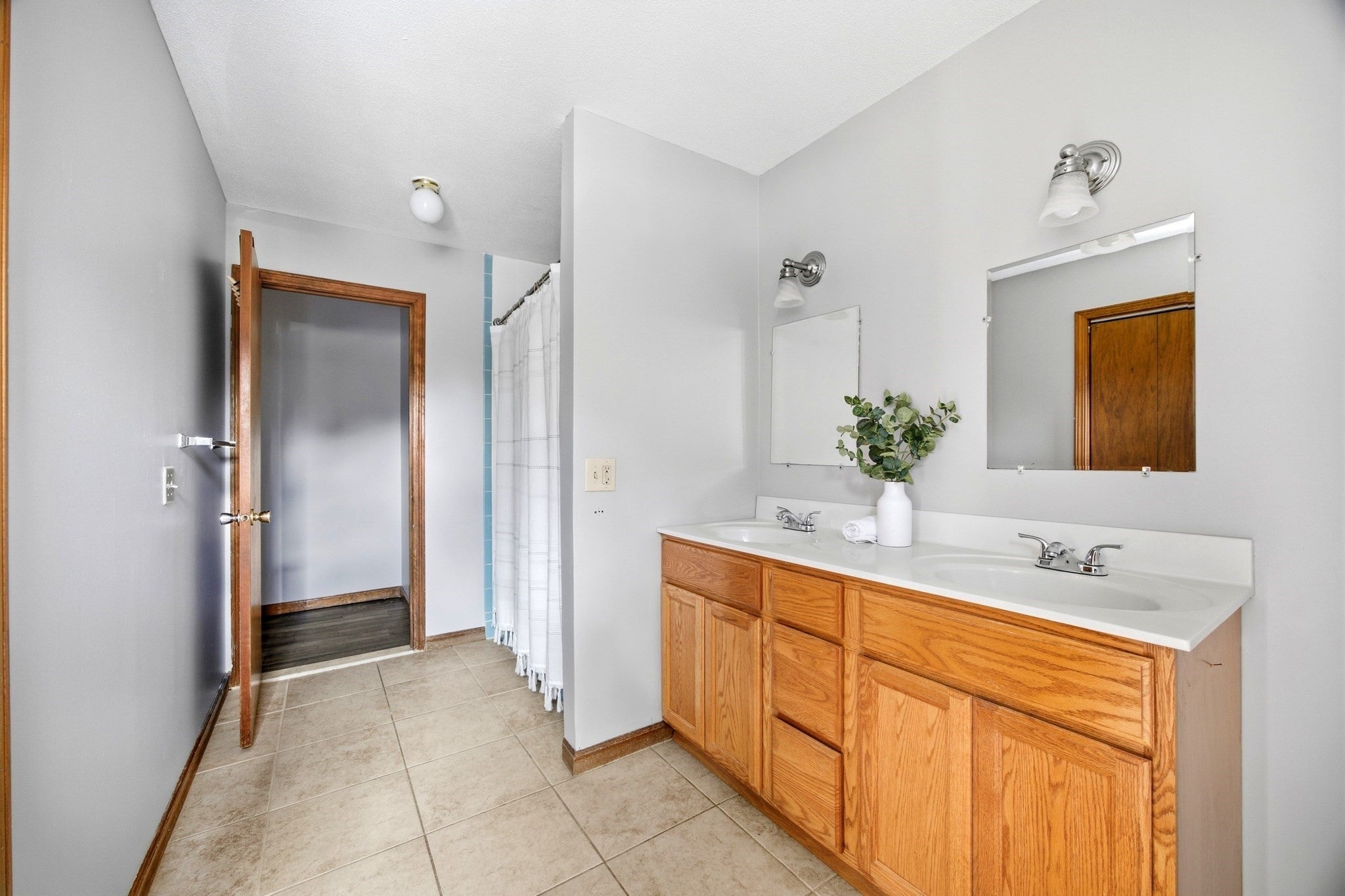220 Beekman Dr #220, Agawam, MA Photo #15