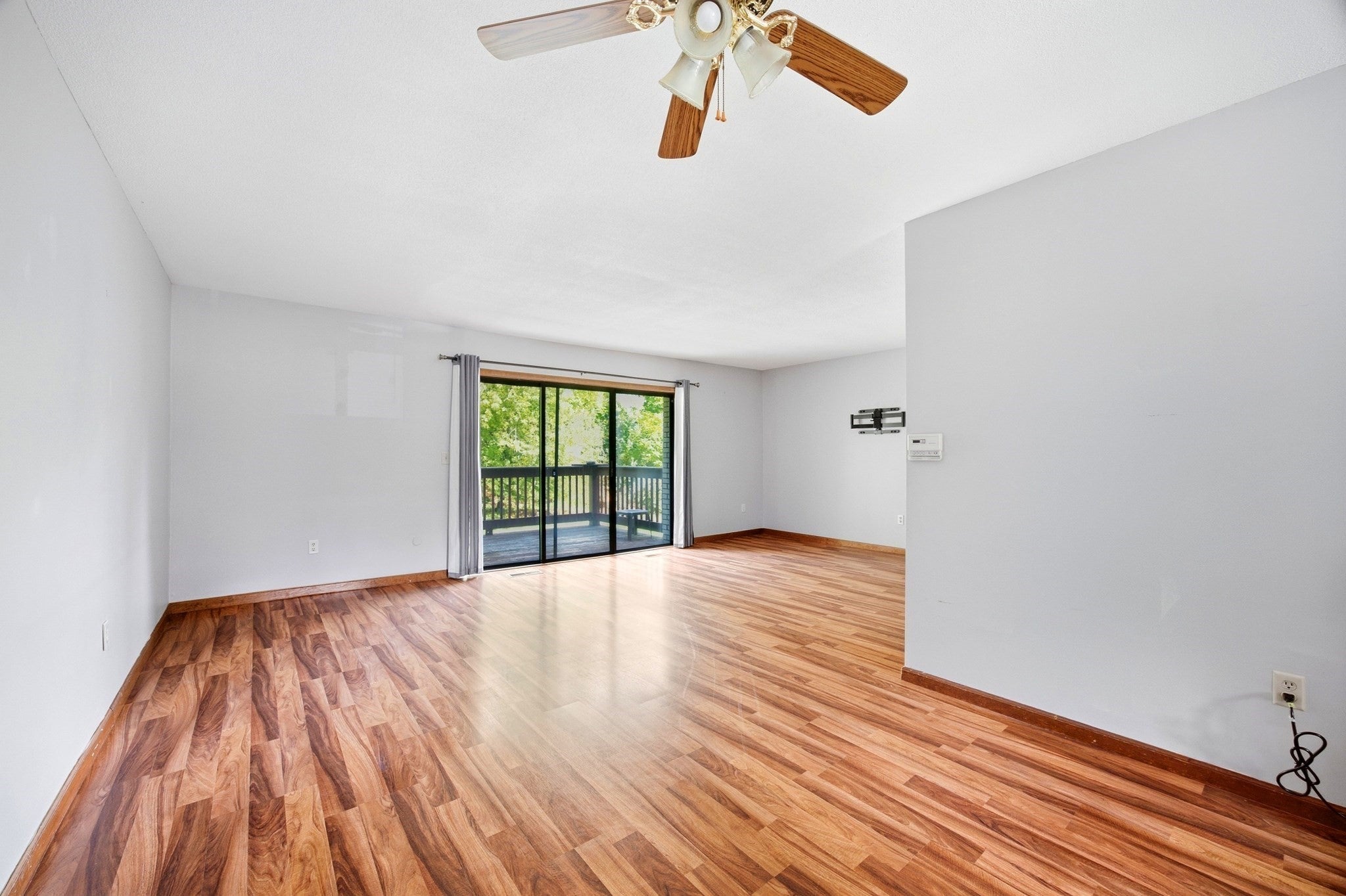 220 Beekman Dr #220, Agawam, MA Photo #7