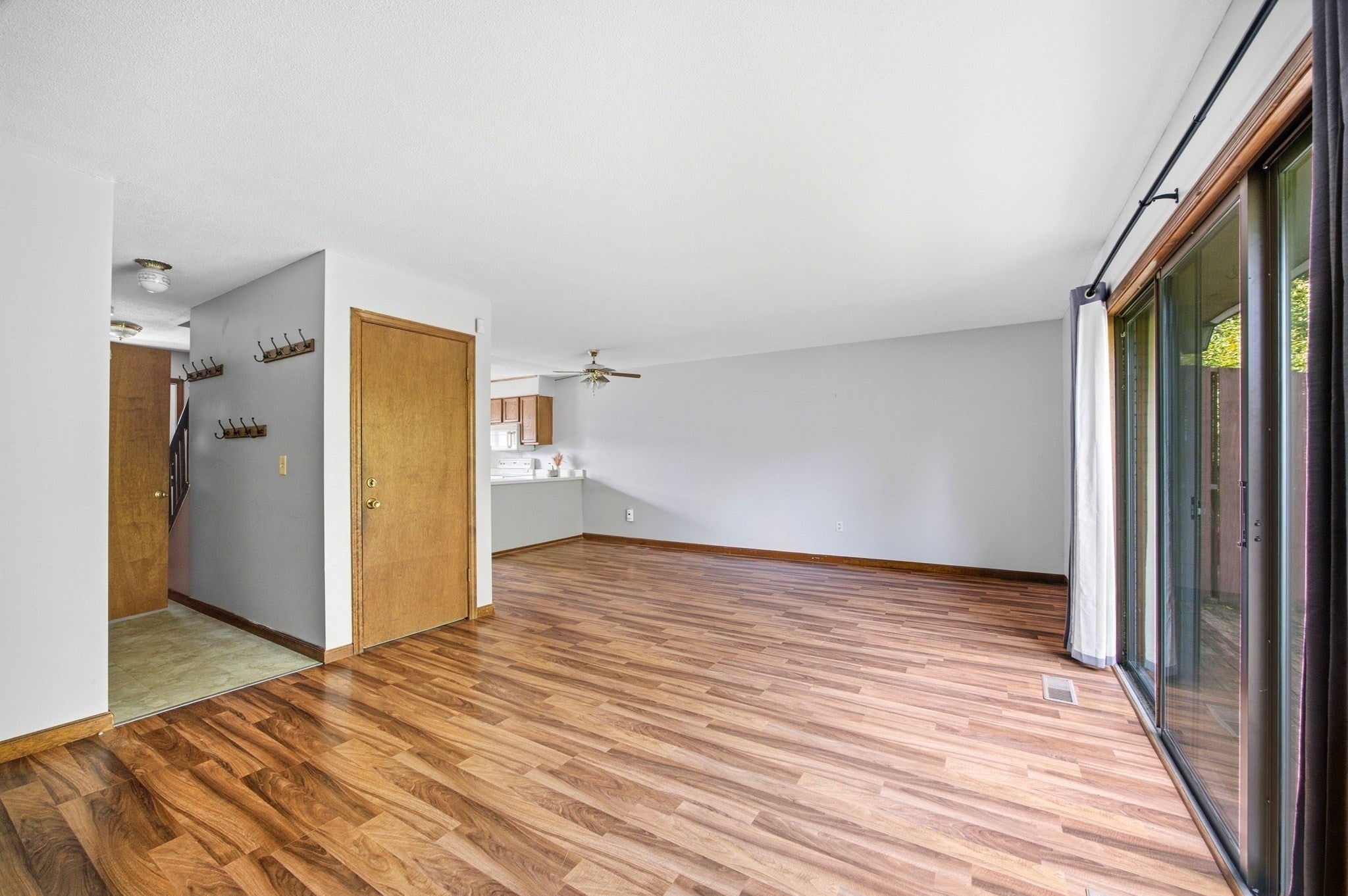 220 Beekman Dr #220, Agawam, MA Photo #10