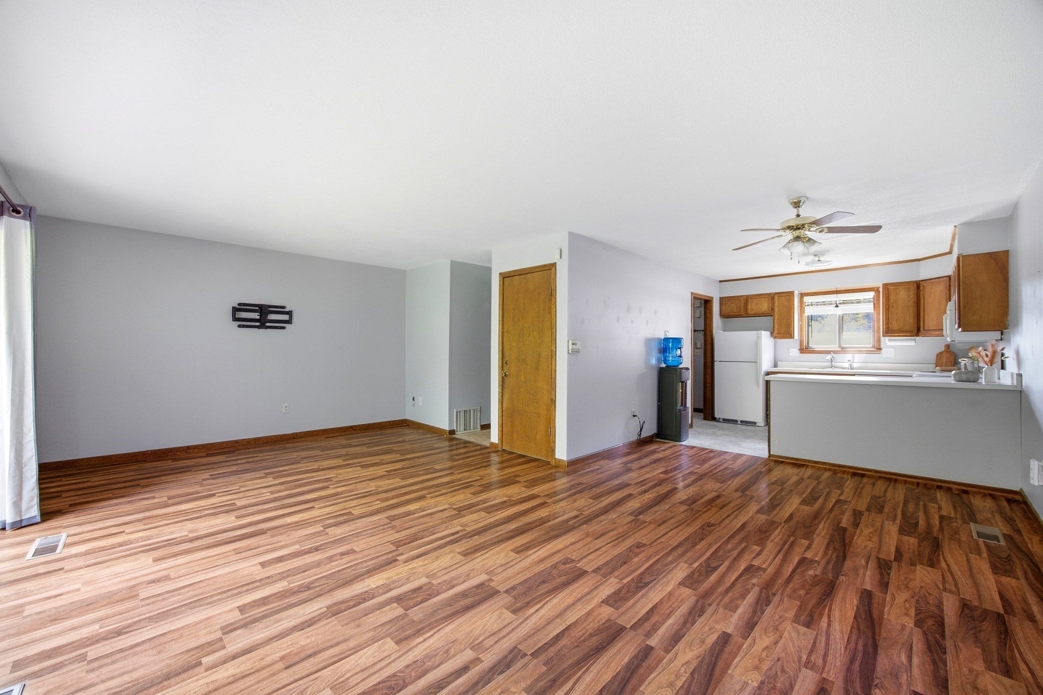 220 Beekman Dr #220, Agawam, MA Photo #8