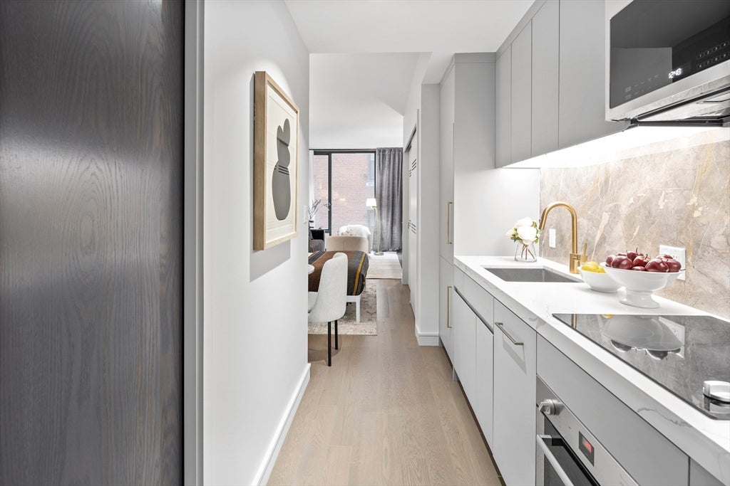 55 Lagrange St #905, Boston, MA Photo #8