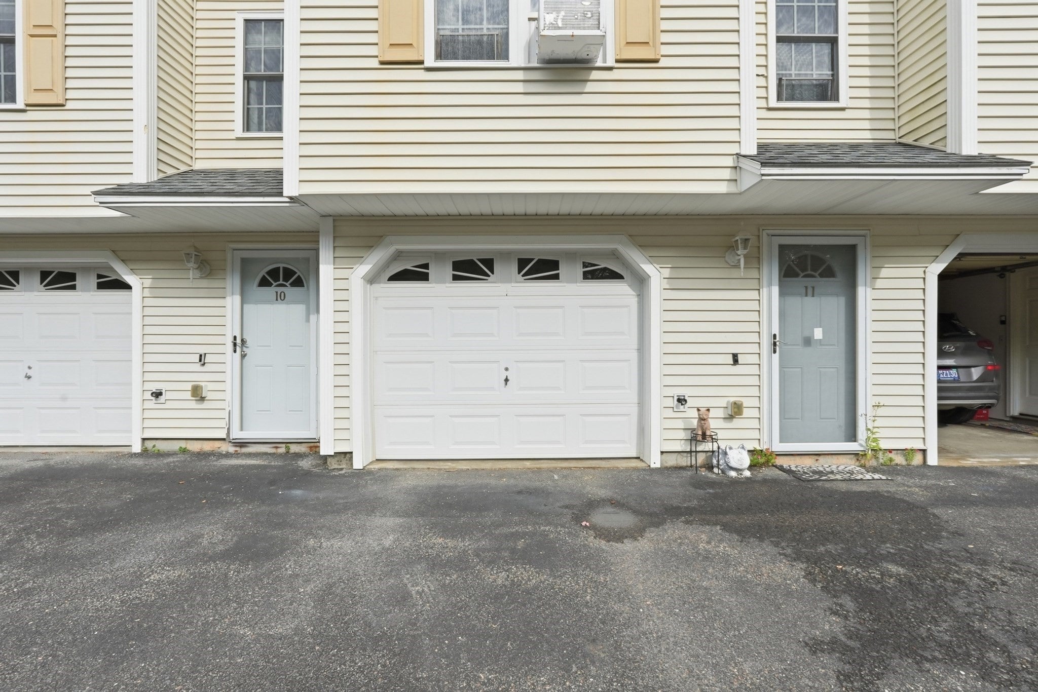 350 Riverbend St 111