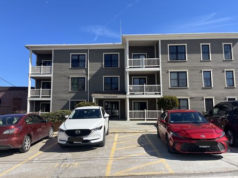 Photo of 75 Main St #104, Amesbury, MA 01913 (MLS # 73501317)