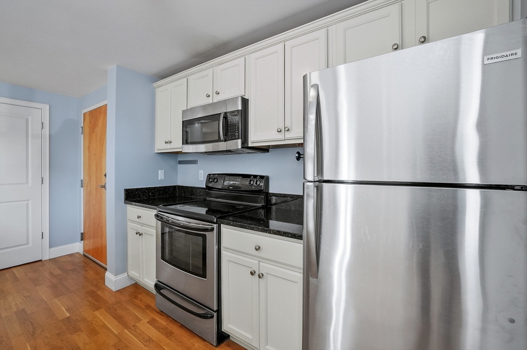 145 Hancock Street 214