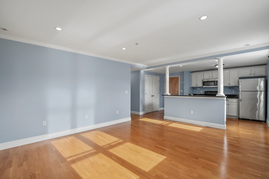 145 Hancock Street 214