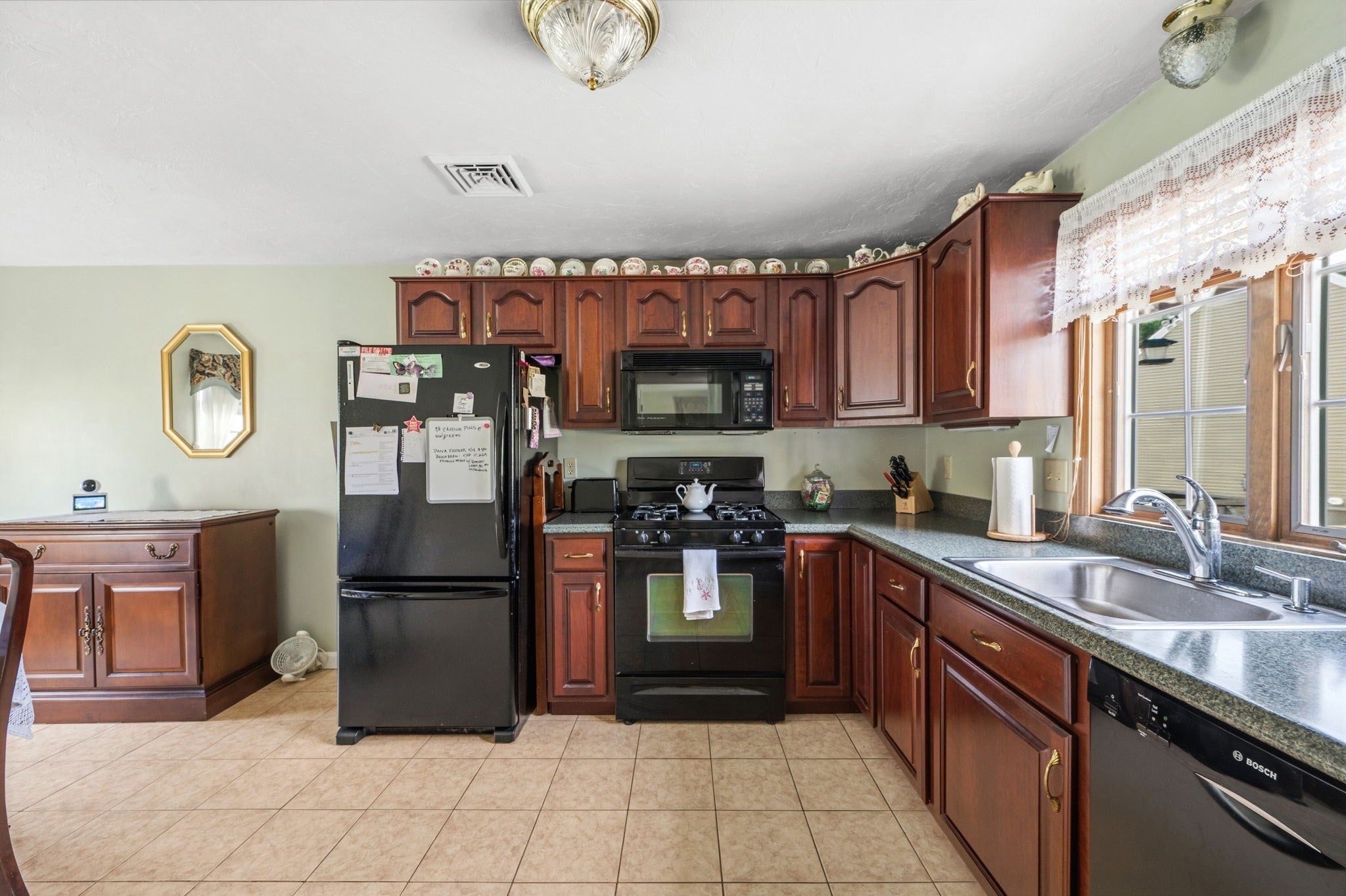 279 Central St #279, East Bridgewater, MA Photo #11