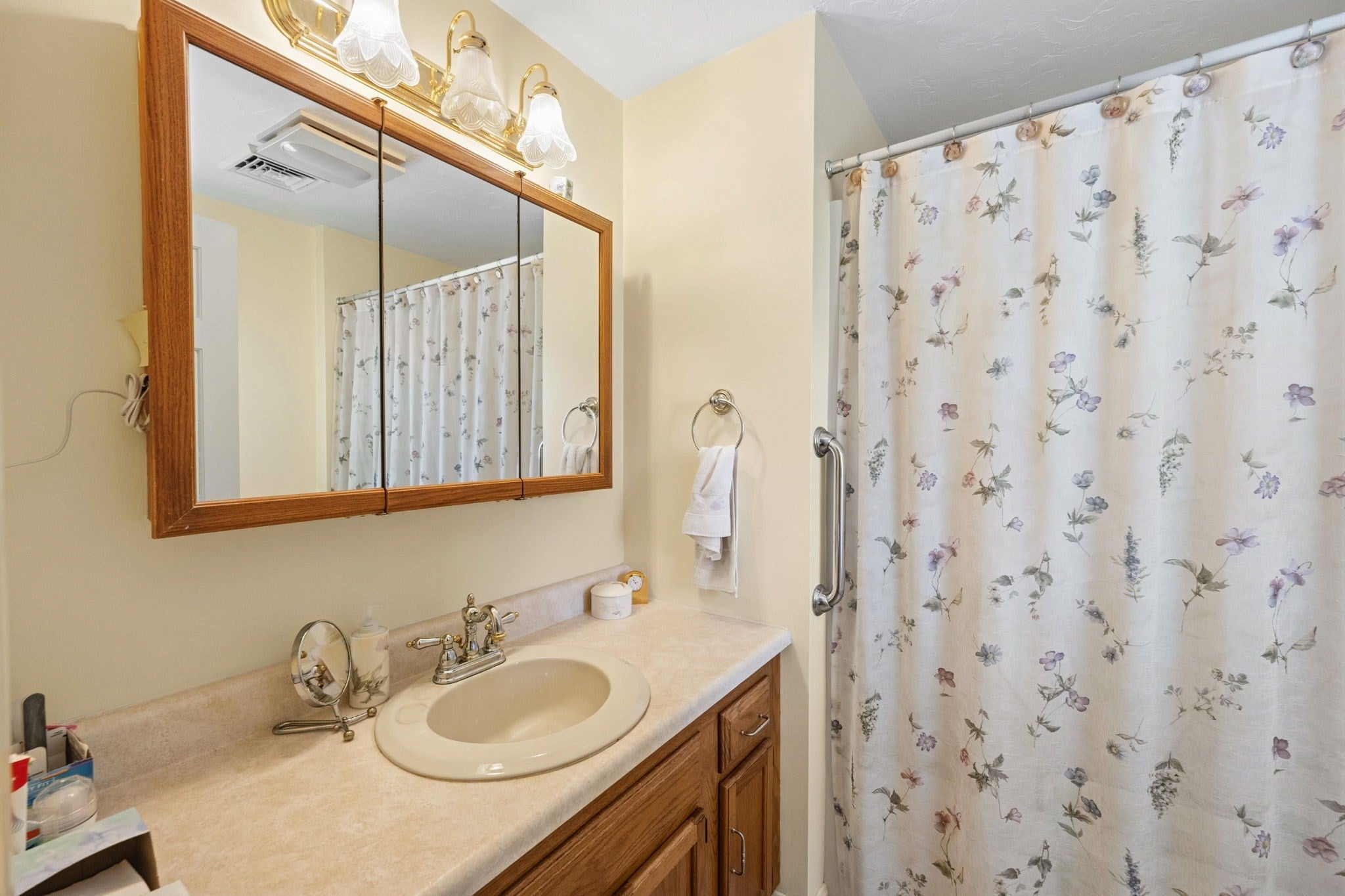 279 Central St #279, East Bridgewater, MA Photo #19