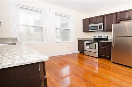 33 Cottage Ave 1