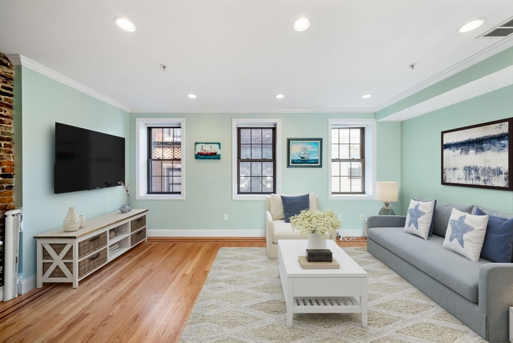 11 Wiget Street 4