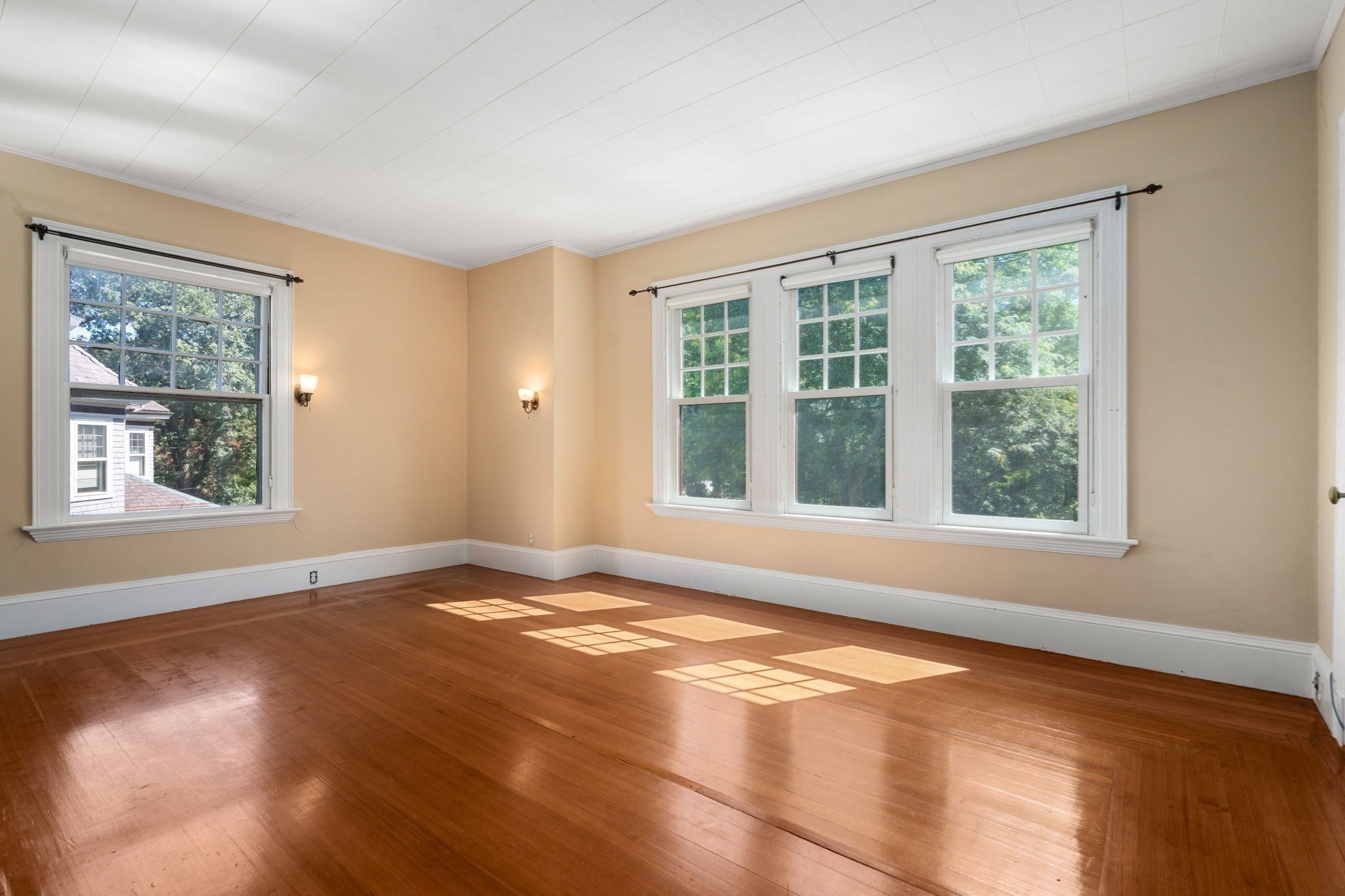 367 Otis St, Newton, MA Photo #21