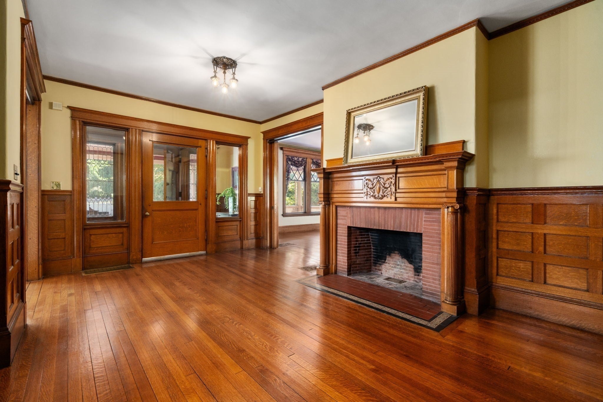 367 Otis St