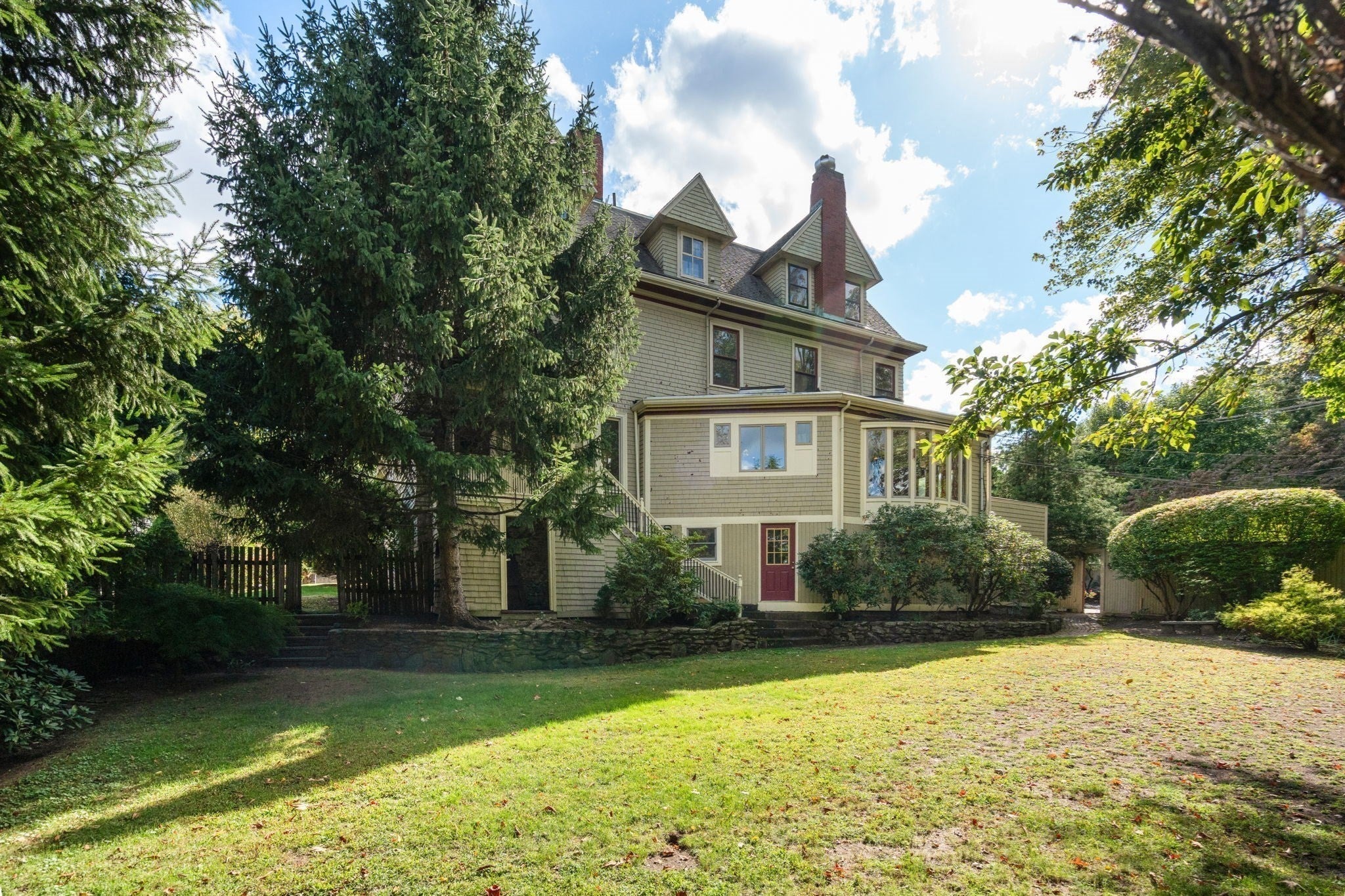 367 Otis St, Newton, MA Photo #31