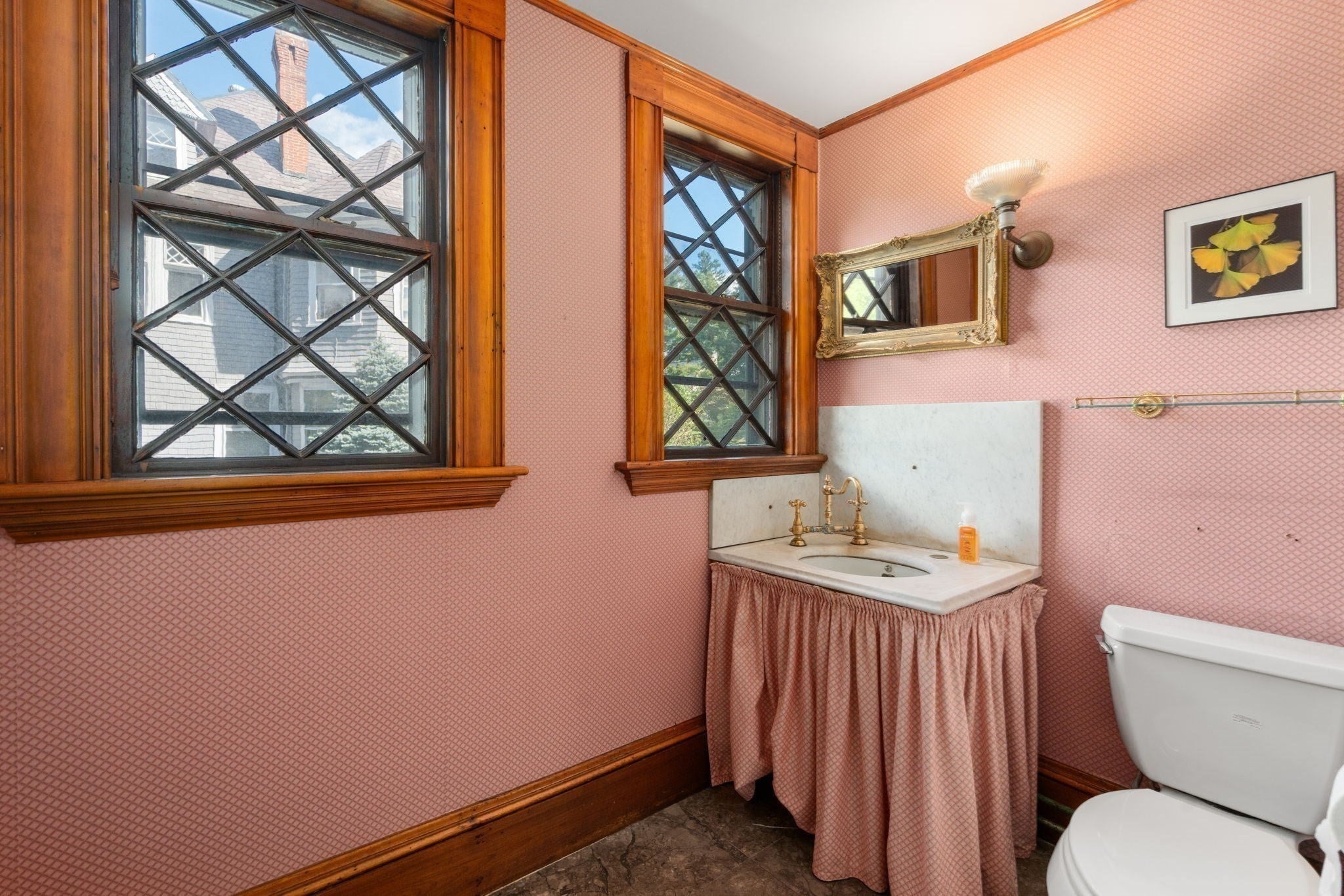 367 Otis St, Newton, MA Photo #12