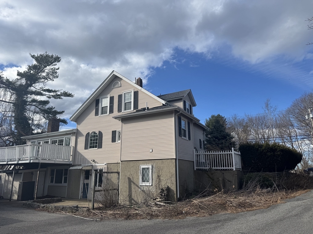 110 Main St