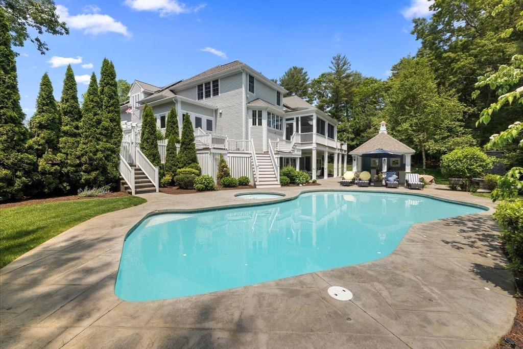 263 Country Club Way