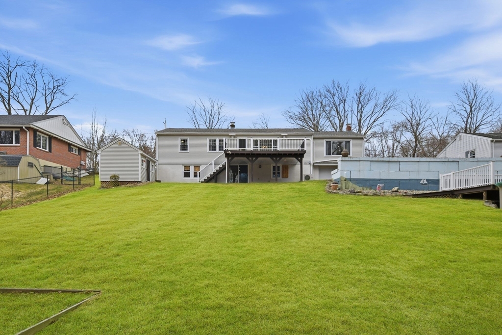 105 Mountain View St