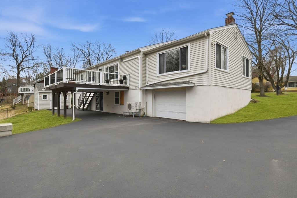 105 Mountain View St