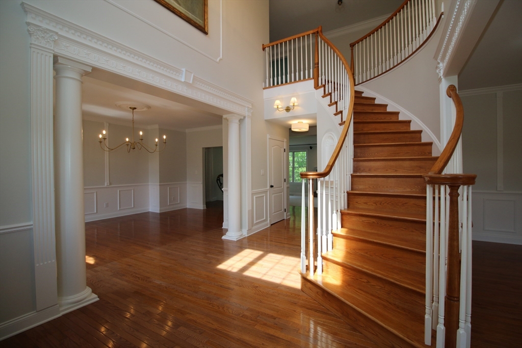 10 Valley View Dr