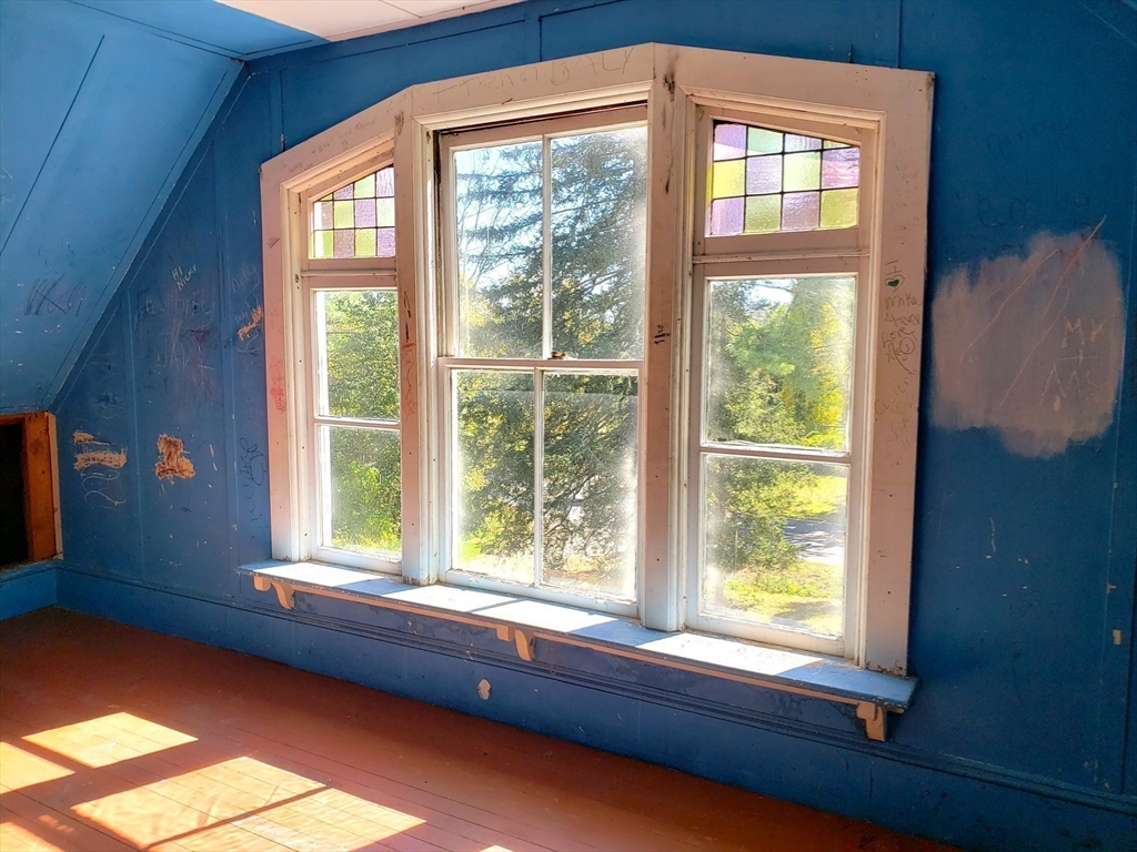 Huntington, Massachusetts 01050, United States, 3 Bedrooms Bedrooms, ,2 BathroomsBathrooms,Residential,Active,213452