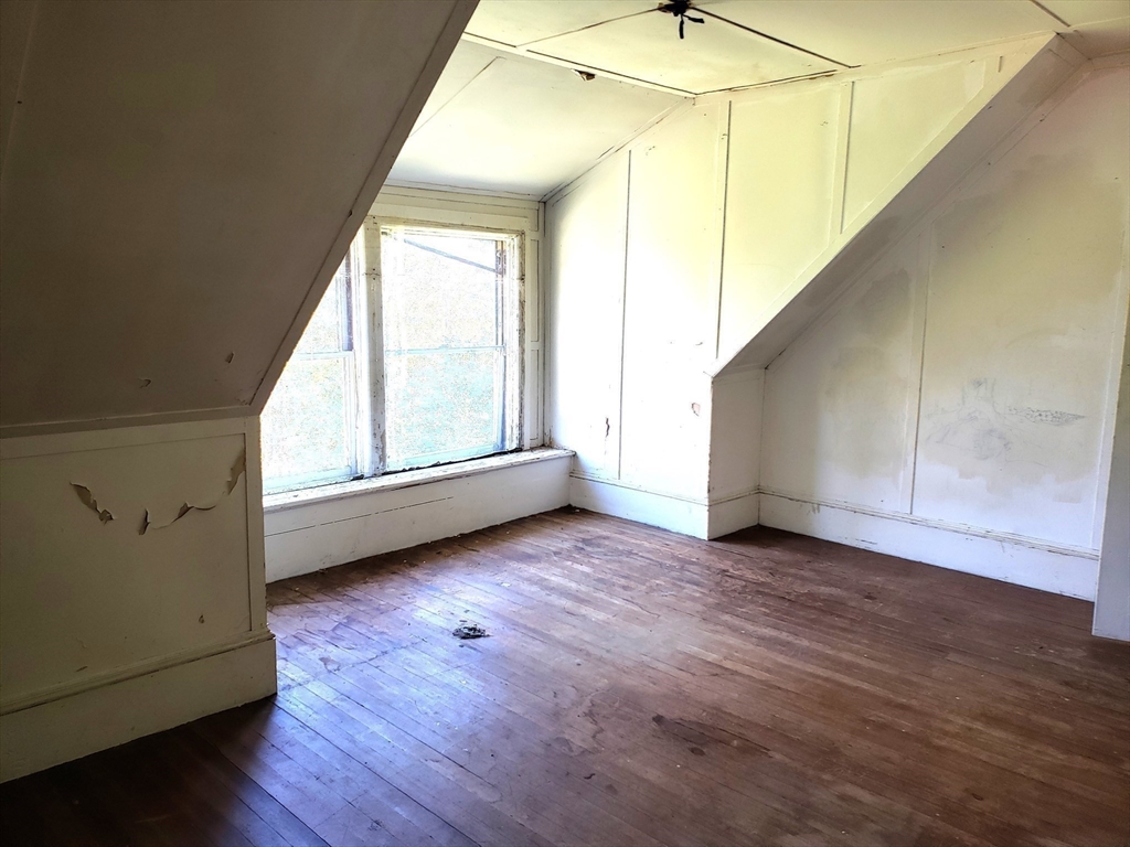 Huntington, Massachusetts 01050, United States, 3 Bedrooms Bedrooms, ,2 BathroomsBathrooms,Residential,Active,213452