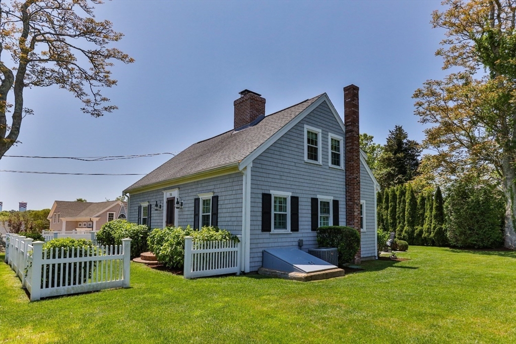 751 Crowell Rd