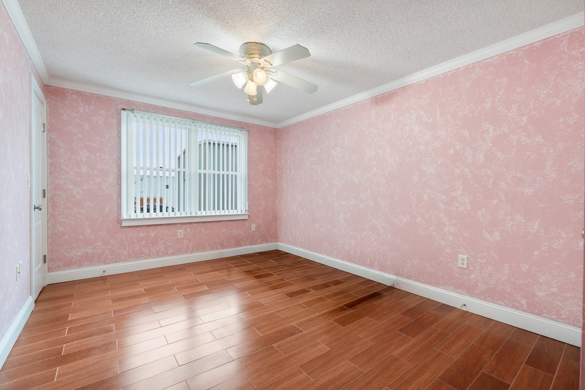 1300 Lakeview Avenue, Dracut, MA Photo #26