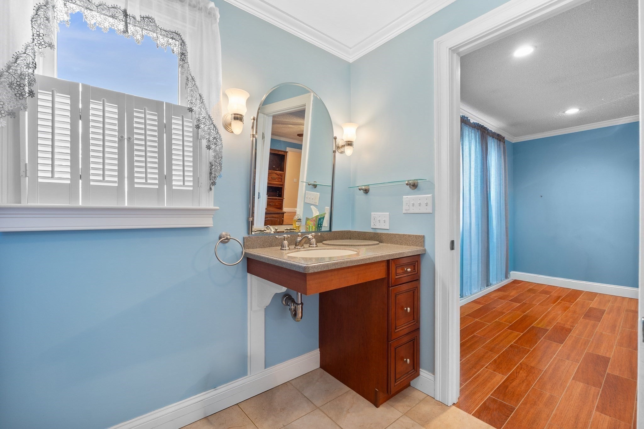 1300 Lakeview Avenue, Dracut, MA Photo #24