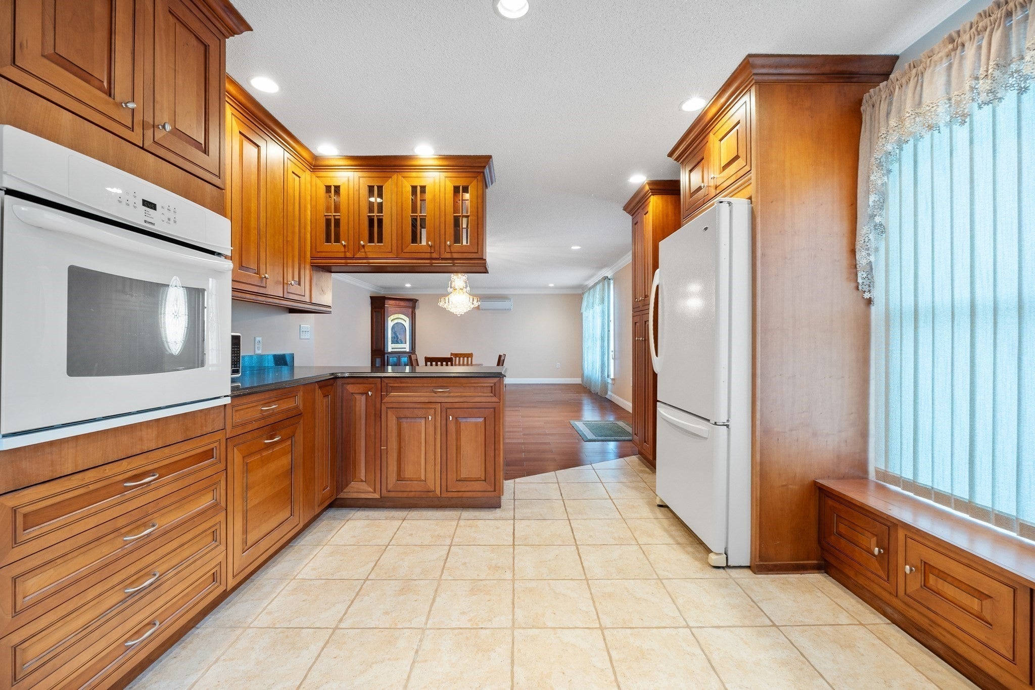 1300 Lakeview Avenue, Dracut, MA Photo #12