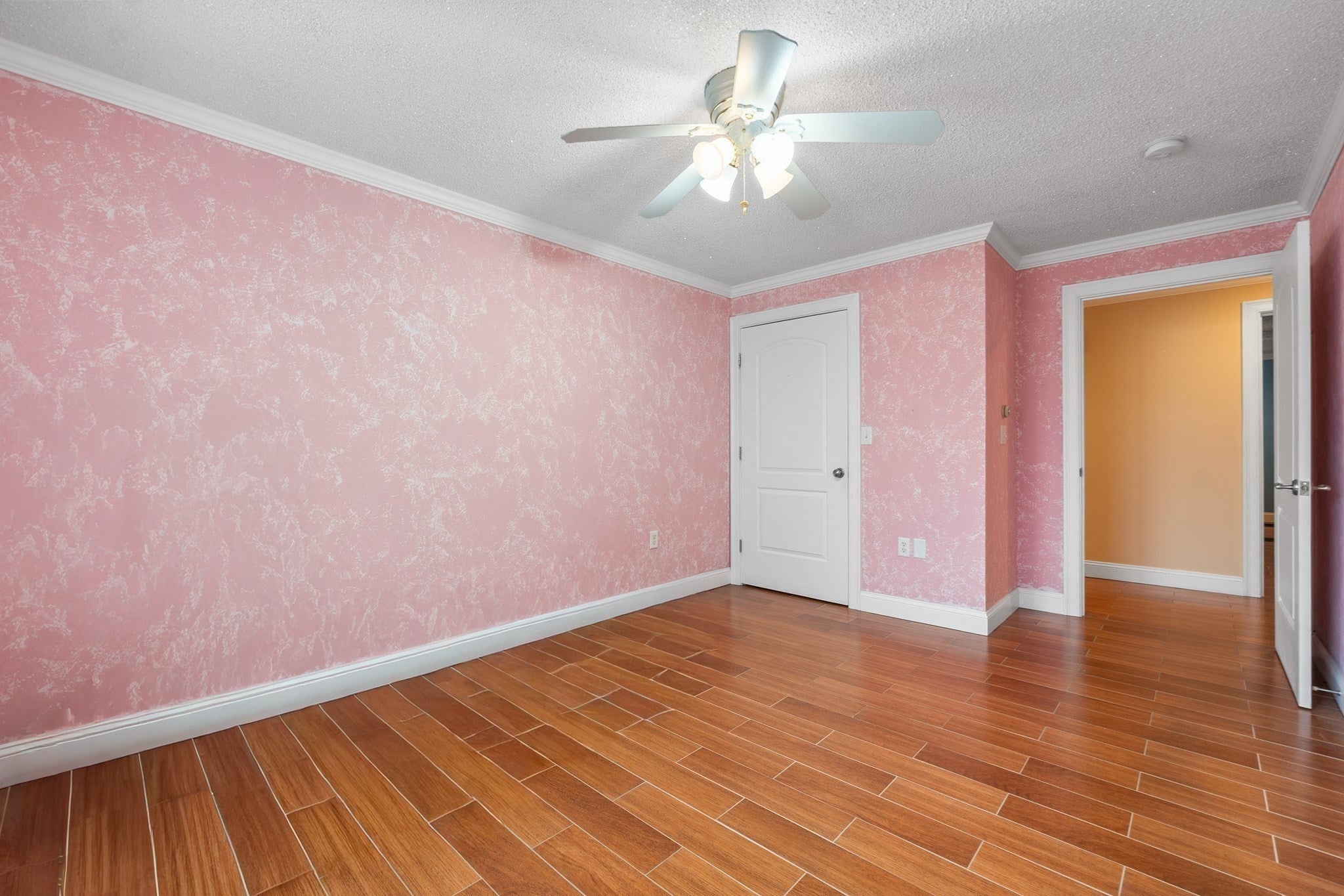 1300 Lakeview Avenue, Dracut, MA Photo #27