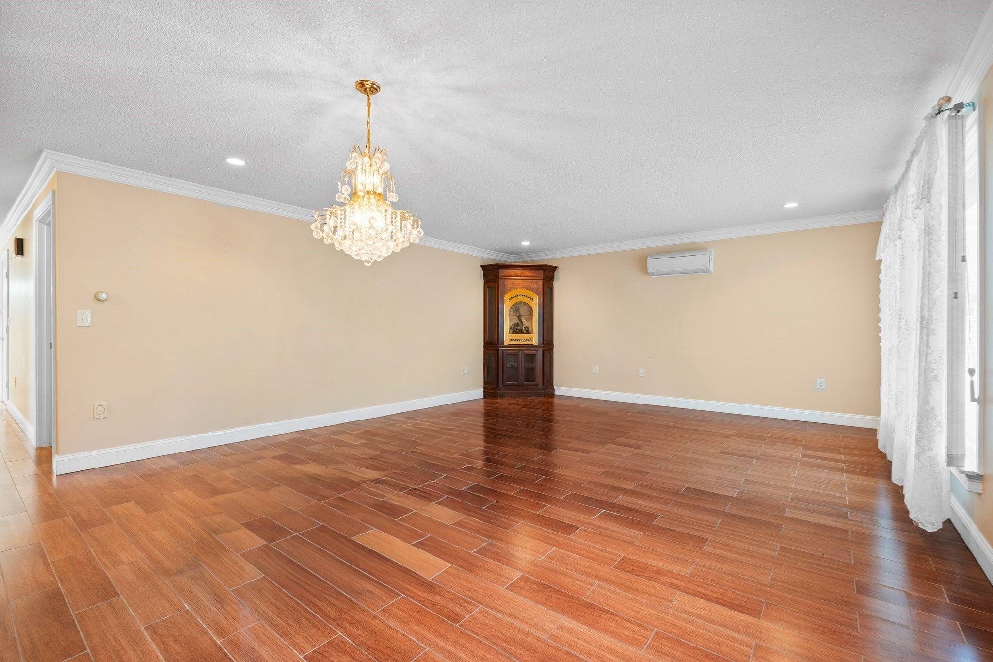 1300 Lakeview Avenue, Dracut, MA Photo #16