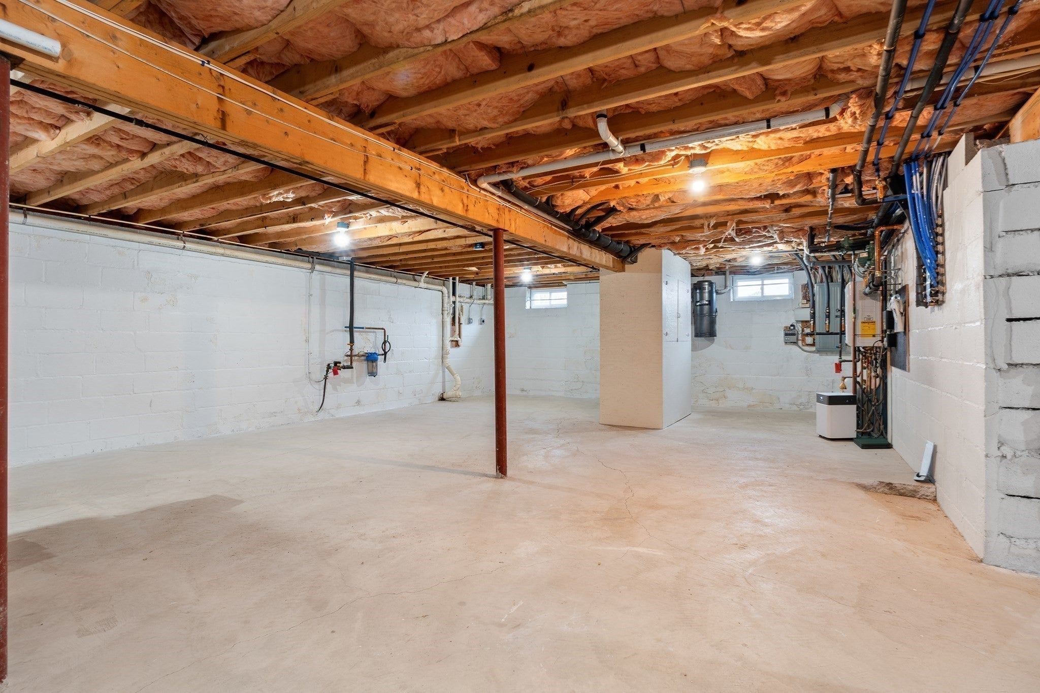 1300 Lakeview Avenue, Dracut, MA Photo #32