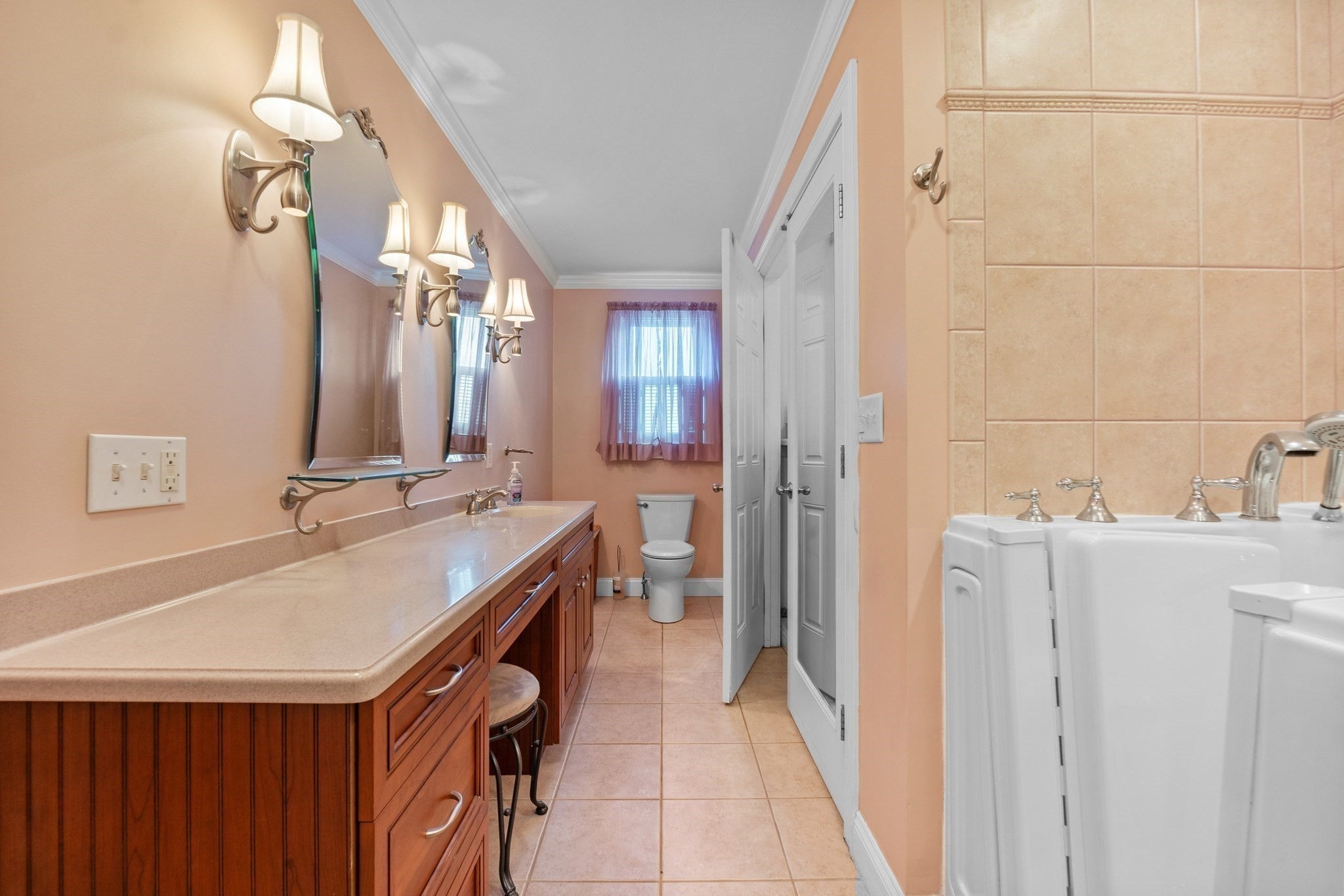1300 Lakeview Avenue, Dracut, MA Photo #25