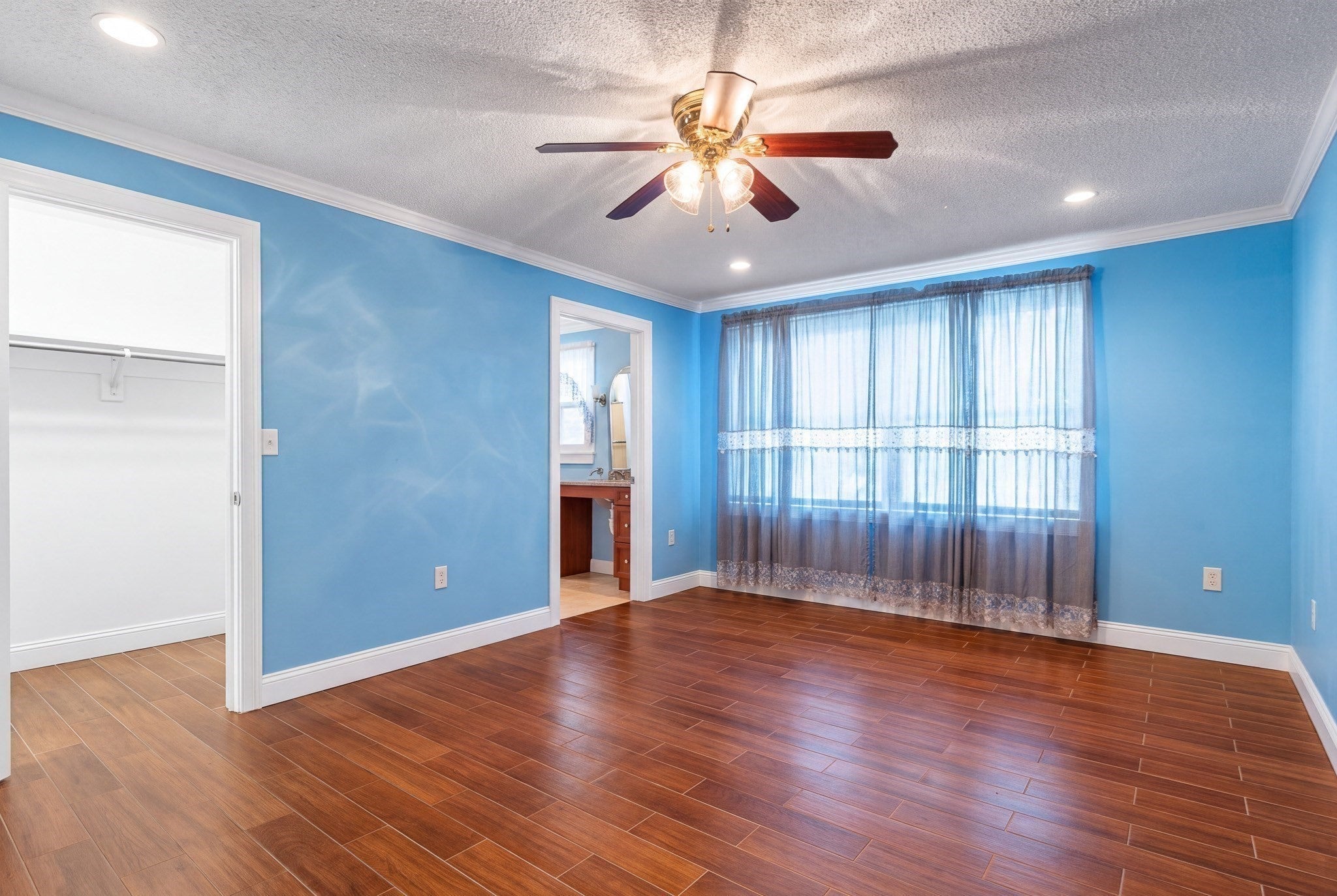1300 Lakeview Avenue, Dracut, MA Photo #20