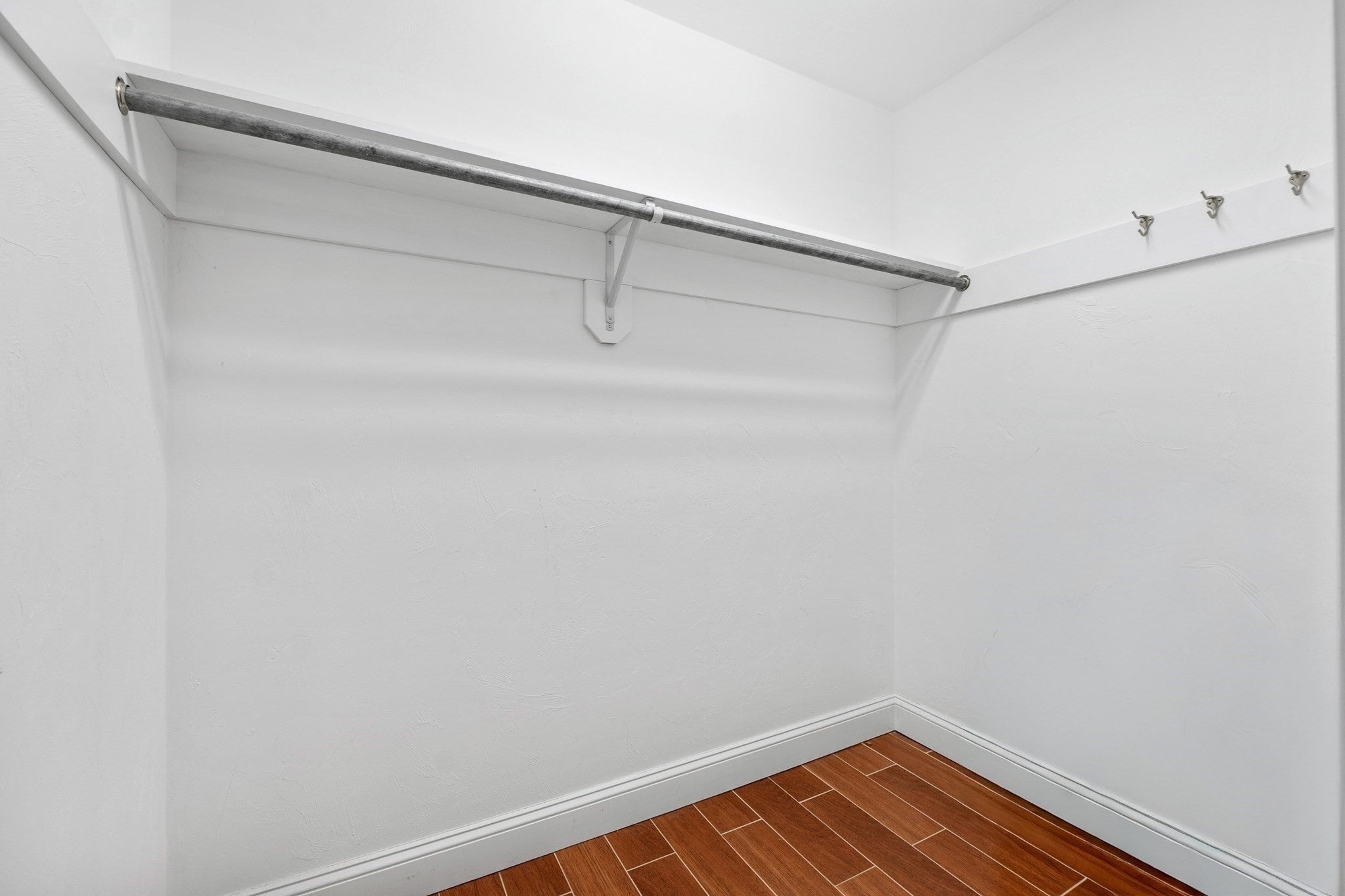 1300 Lakeview Avenue, Dracut, MA Photo #22