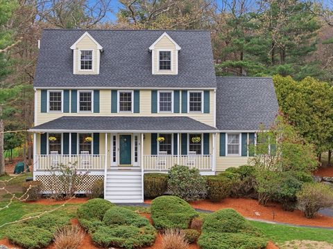 Photo of 6 Kristyn Ln, North Reading, MA 01864 (MLS # 73510504)